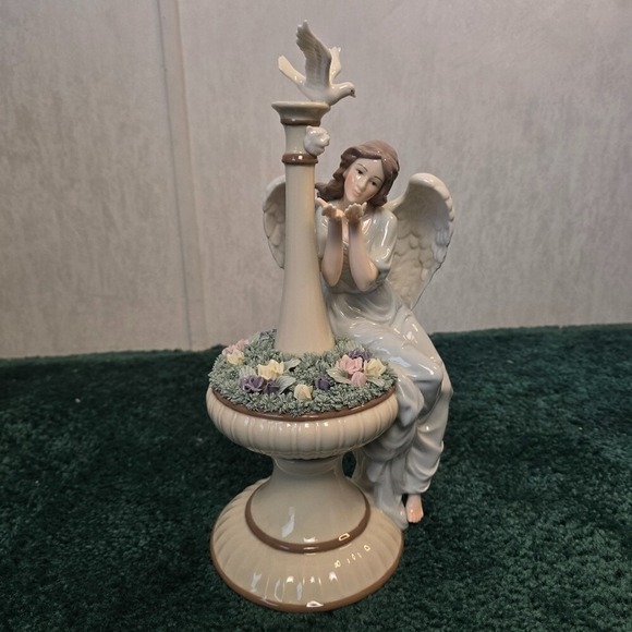 Porcelin Angel Grandeur Noel Collector Edition 2002 Christmas Holiday Decor NWOT - Picture 2 of 15